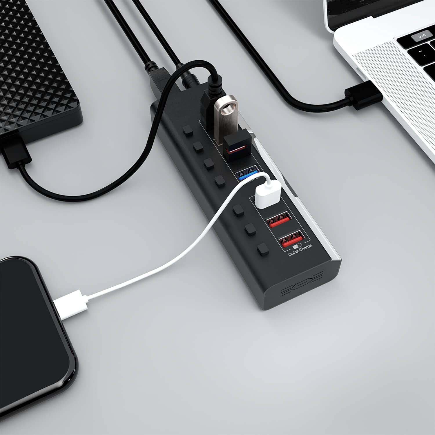 USB 3.0 Hub with 4 USB 3.0 Data Ports and 3 Fast Charging Port Power Supply